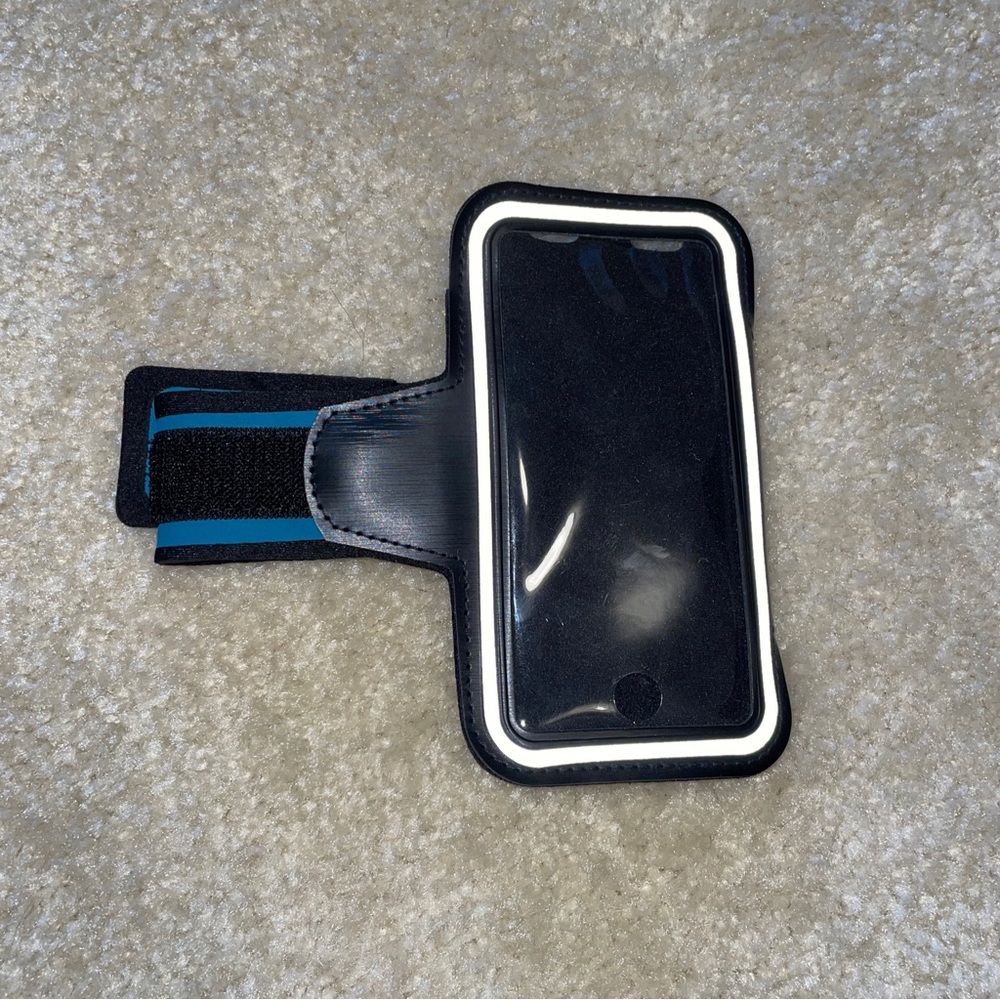 iPhone armband